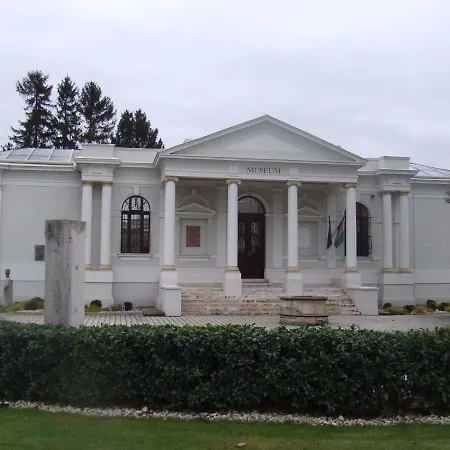 Lägenhet N-apartman Mosonmagyaróvár