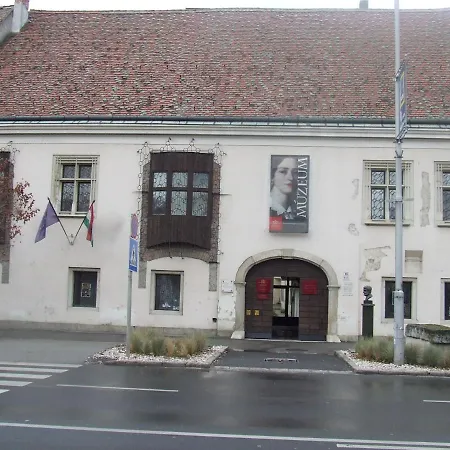 Lägenhet N-apartman Mosonmagyaróvár