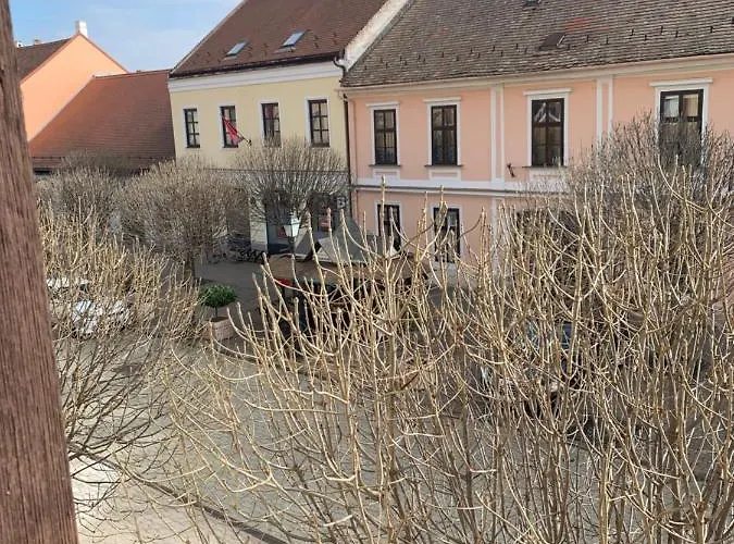 N-apartman * Mosonmagyaróvár